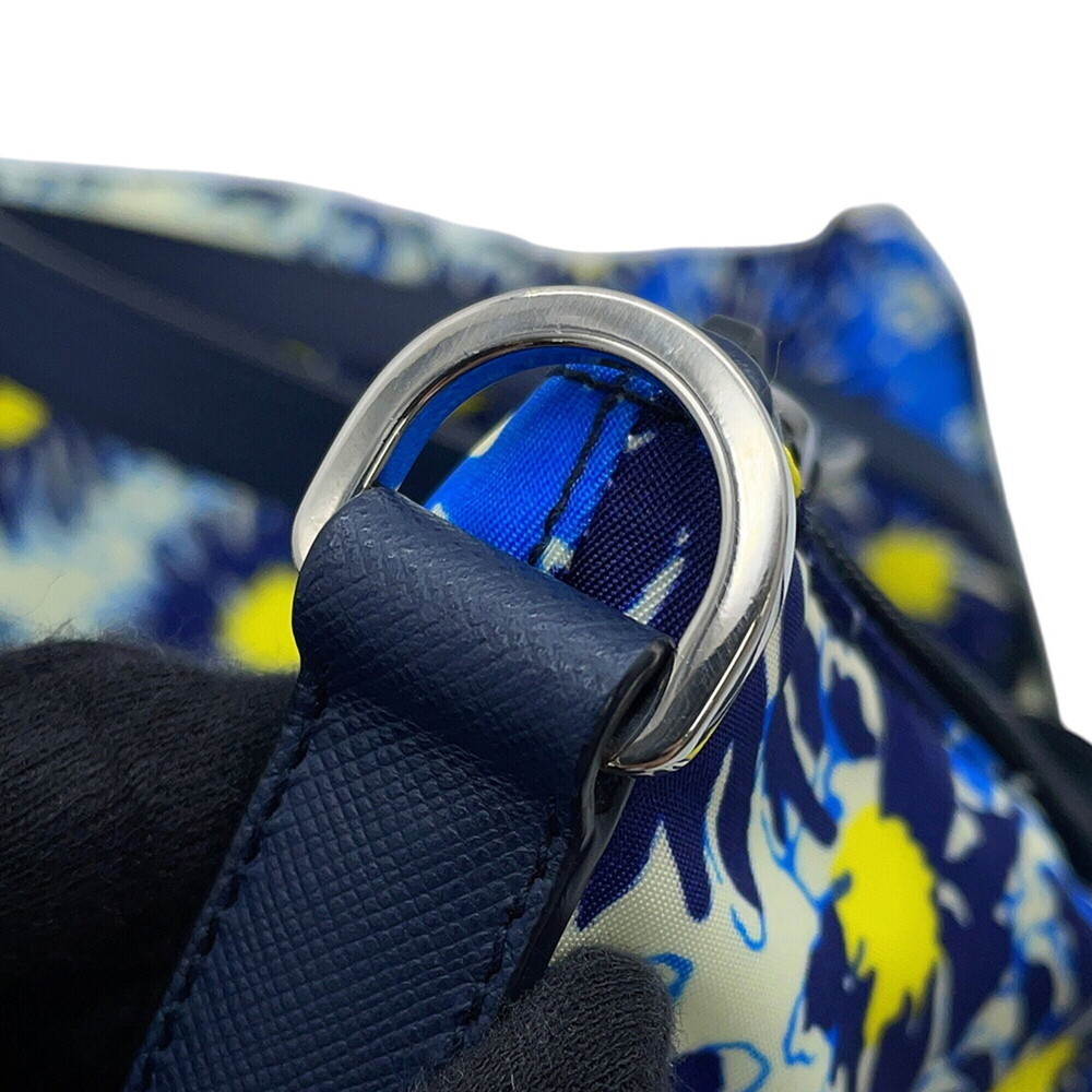 PRADA Bag - Picture 8 of 16